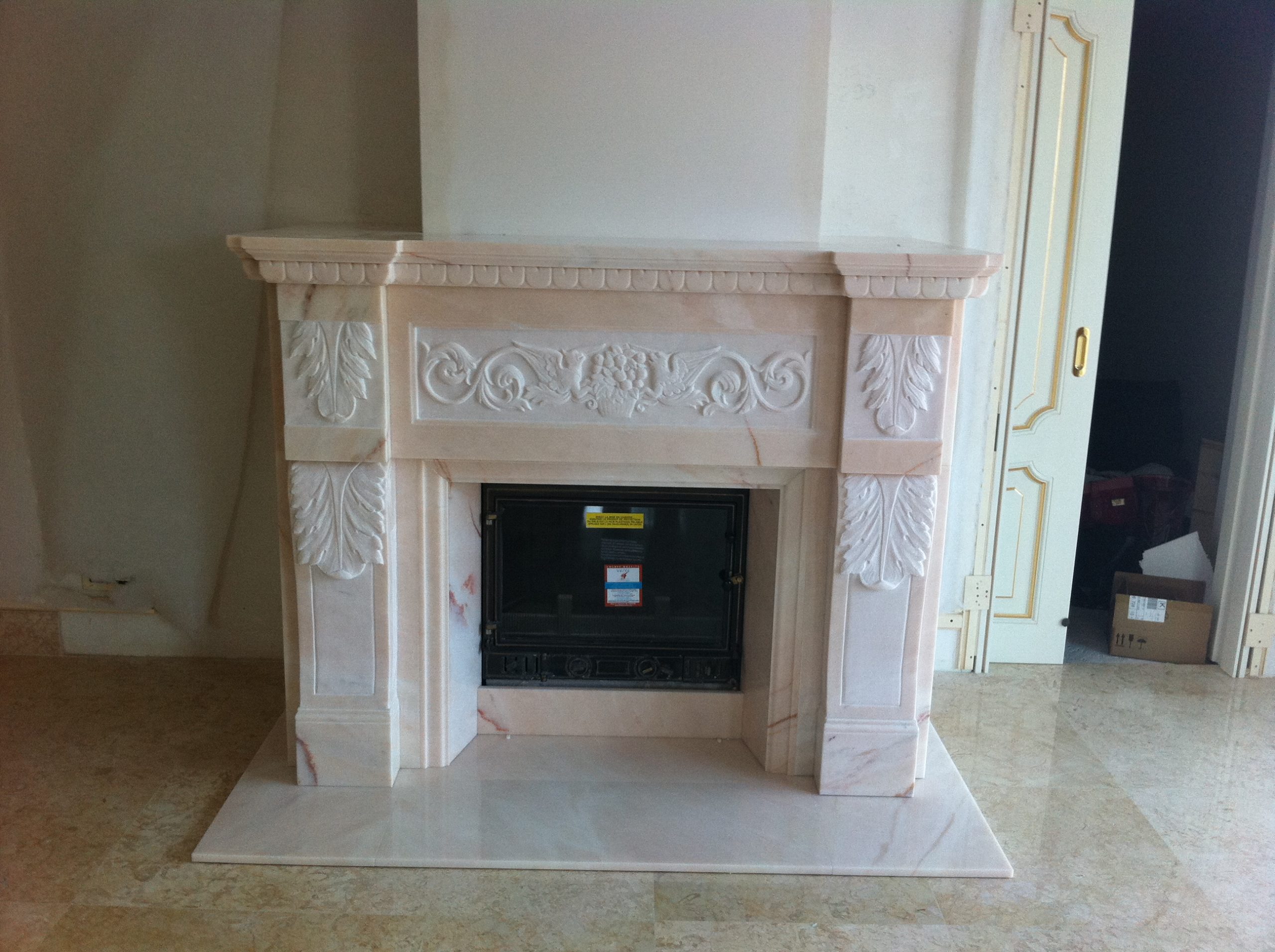 Marble Fireplace realized in Pink Portugal 1