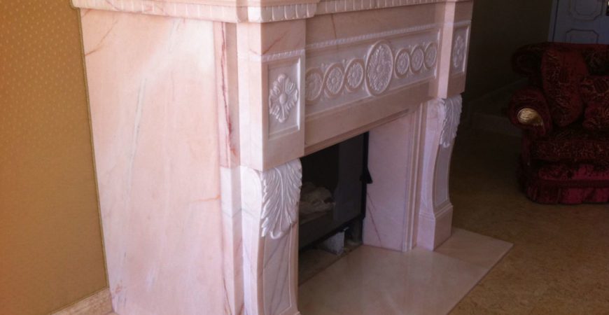 Мраморный камин из мрамора Pink Portugal